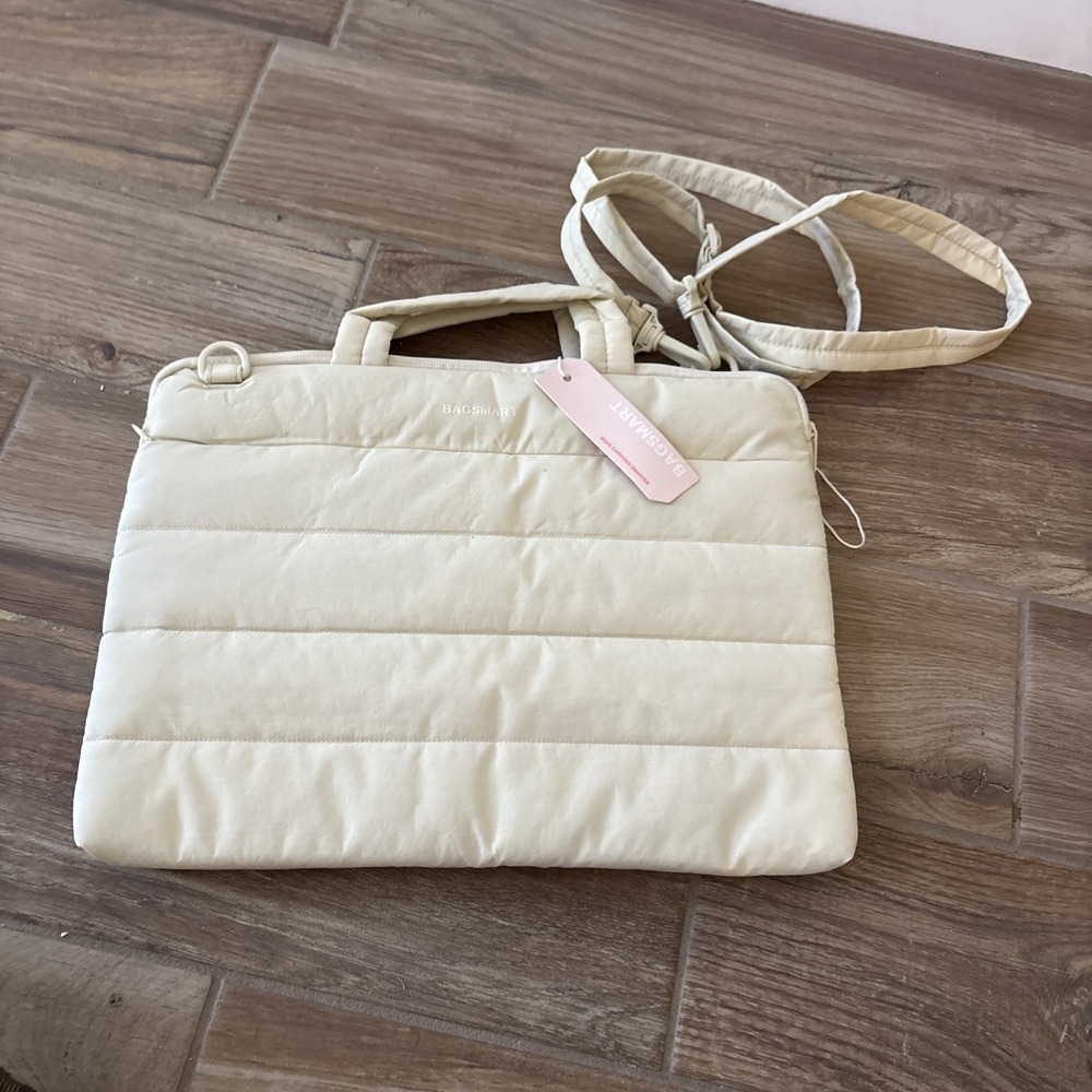 BAGSMART 13-13.3 inch Laptop Case Sleeve with Strap, Puffy Velvet Laptop Bag NWT
